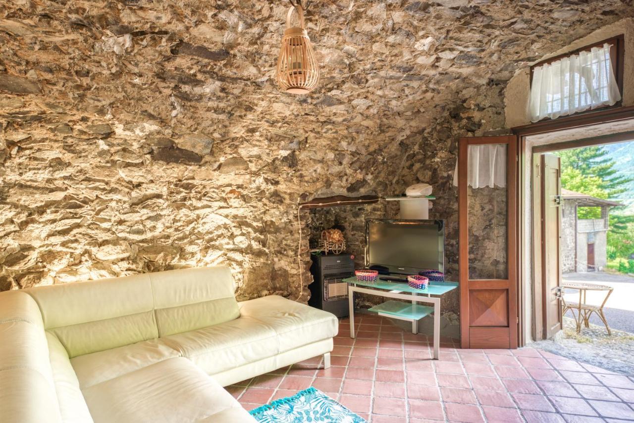 Maison Enchantee Capo di Ponte Екстериор снимка